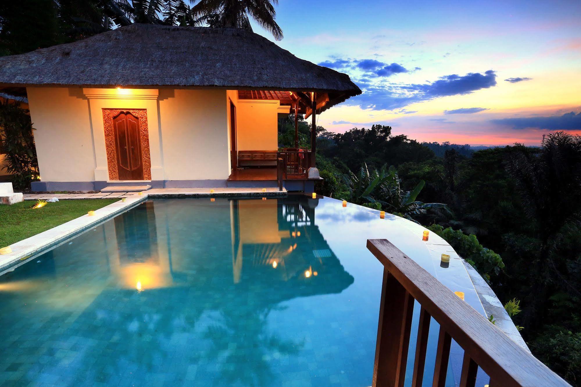 Gayatri Ubud Buitenkant foto