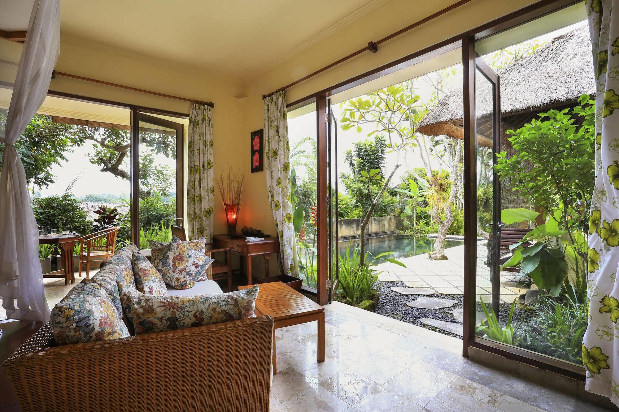 Gayatri Ubud Buitenkant foto