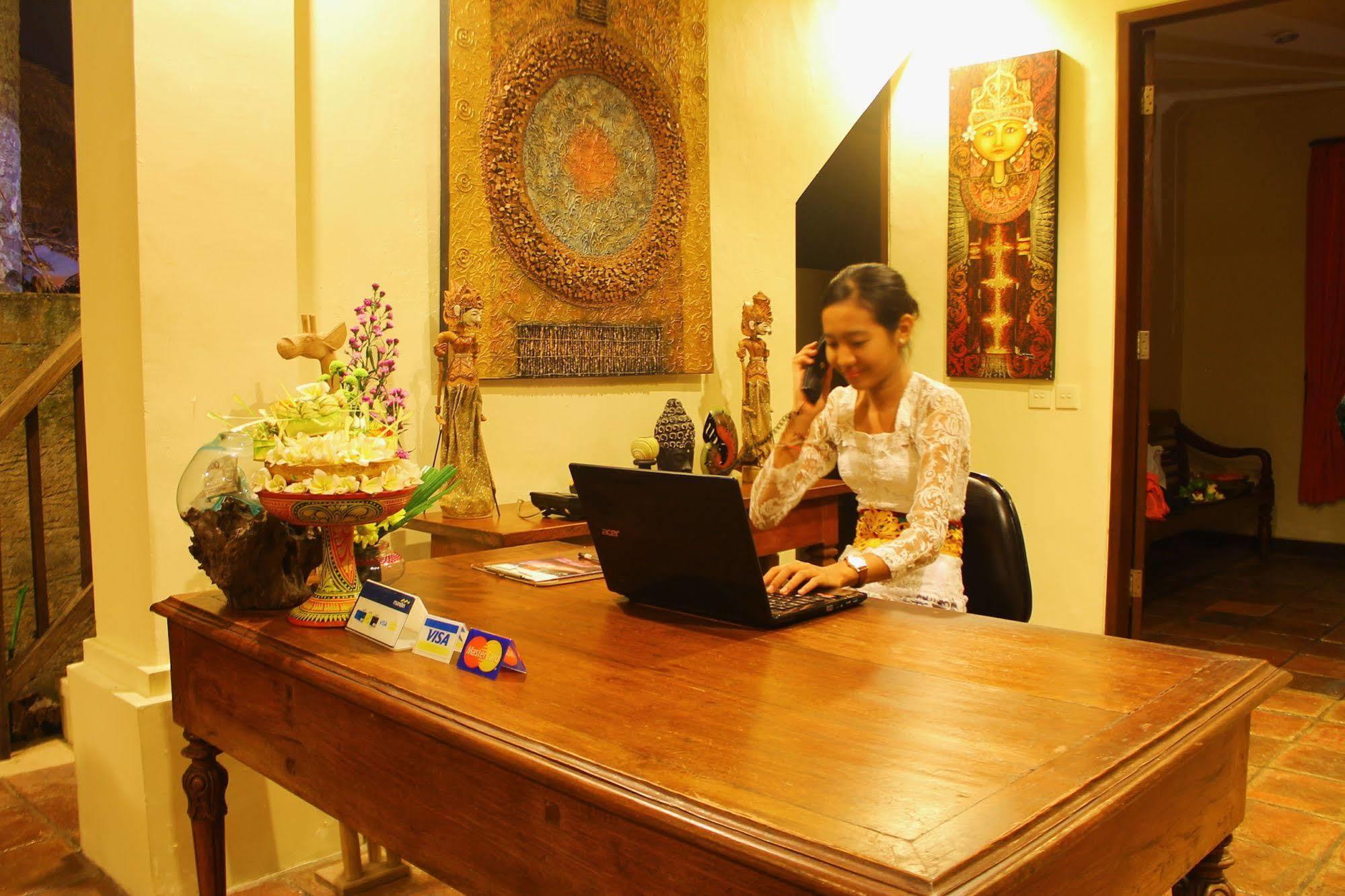 Gayatri Ubud Buitenkant foto