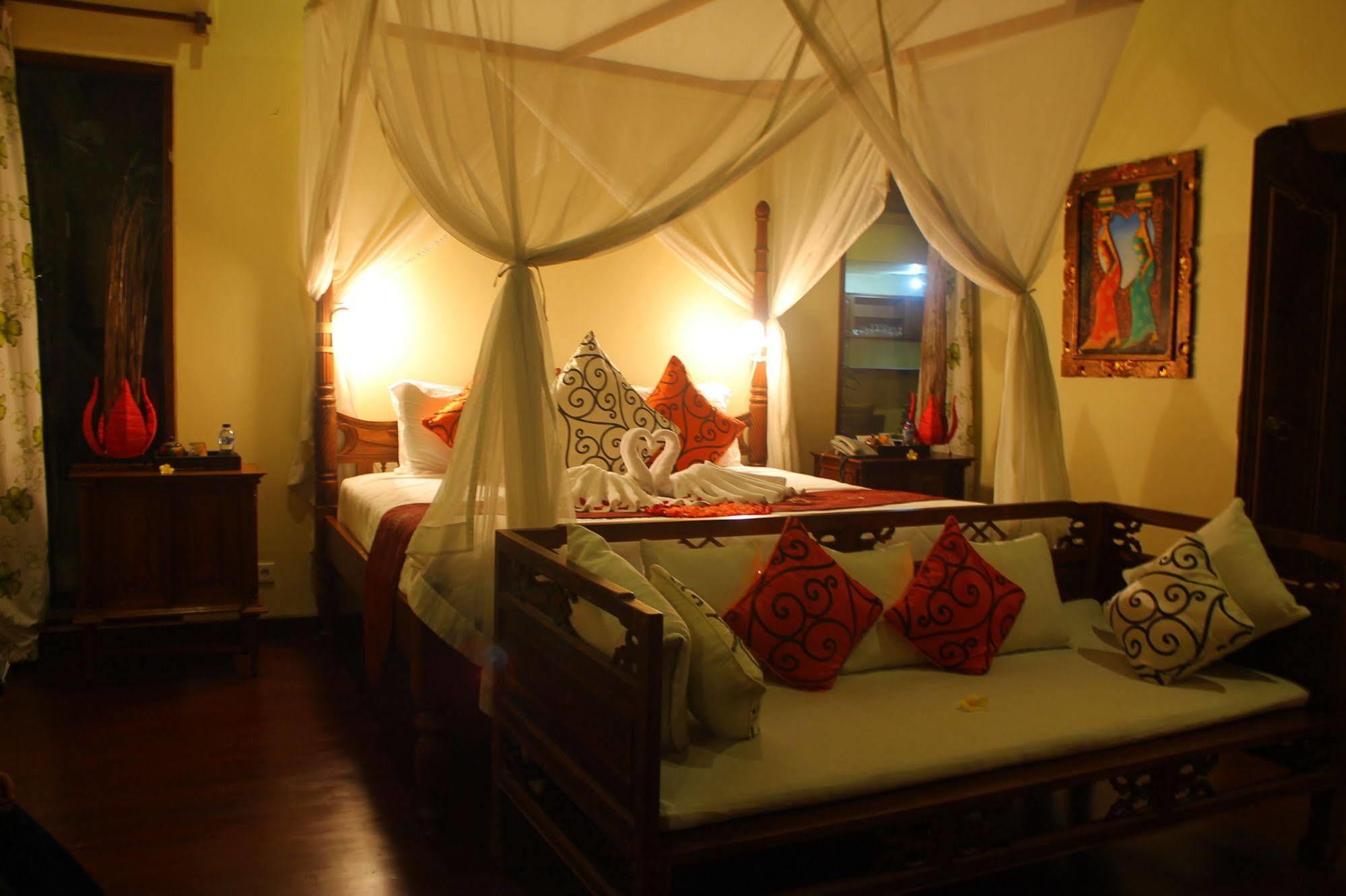 Gayatri Ubud Buitenkant foto