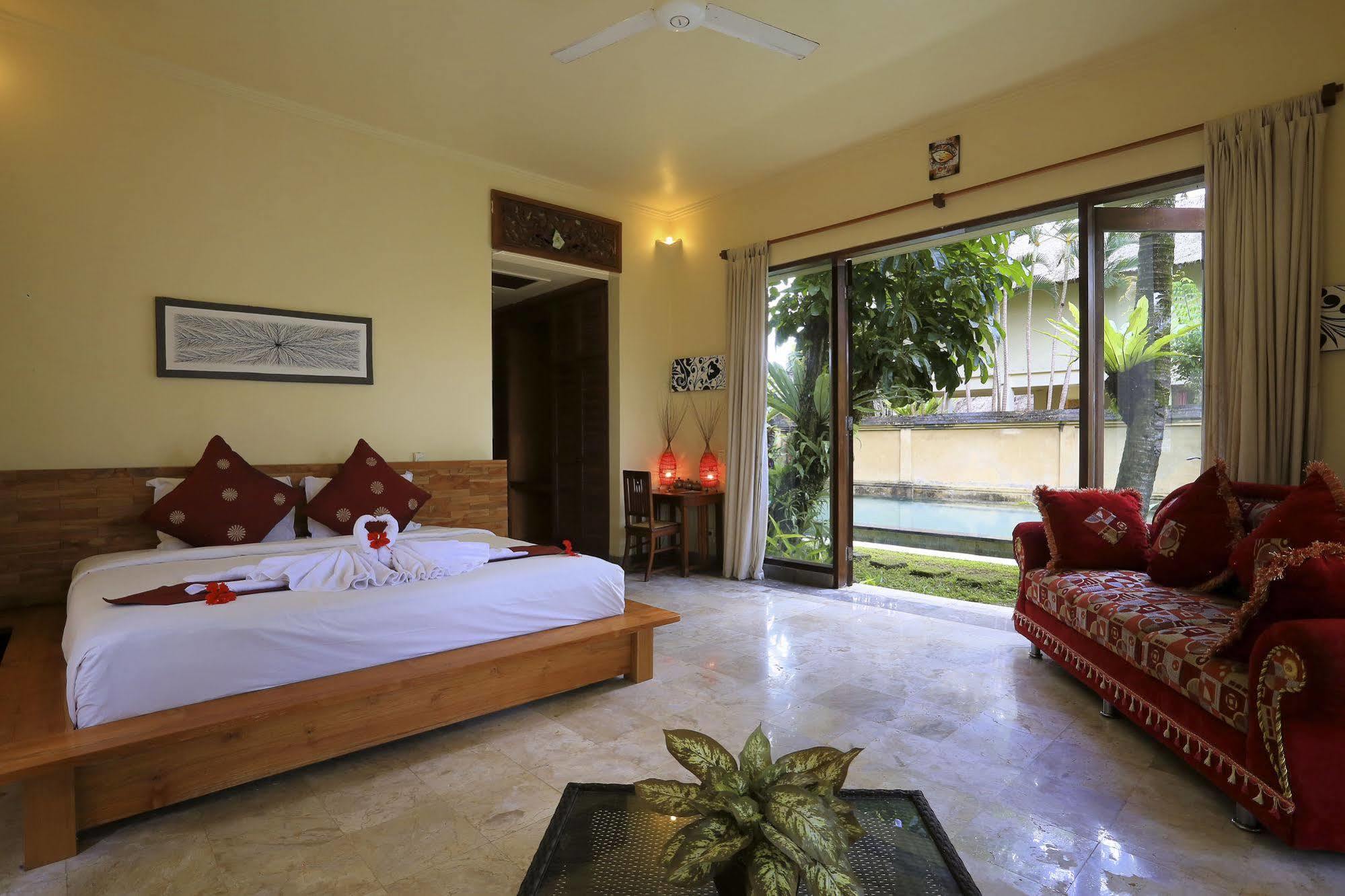 Gayatri Ubud Buitenkant foto