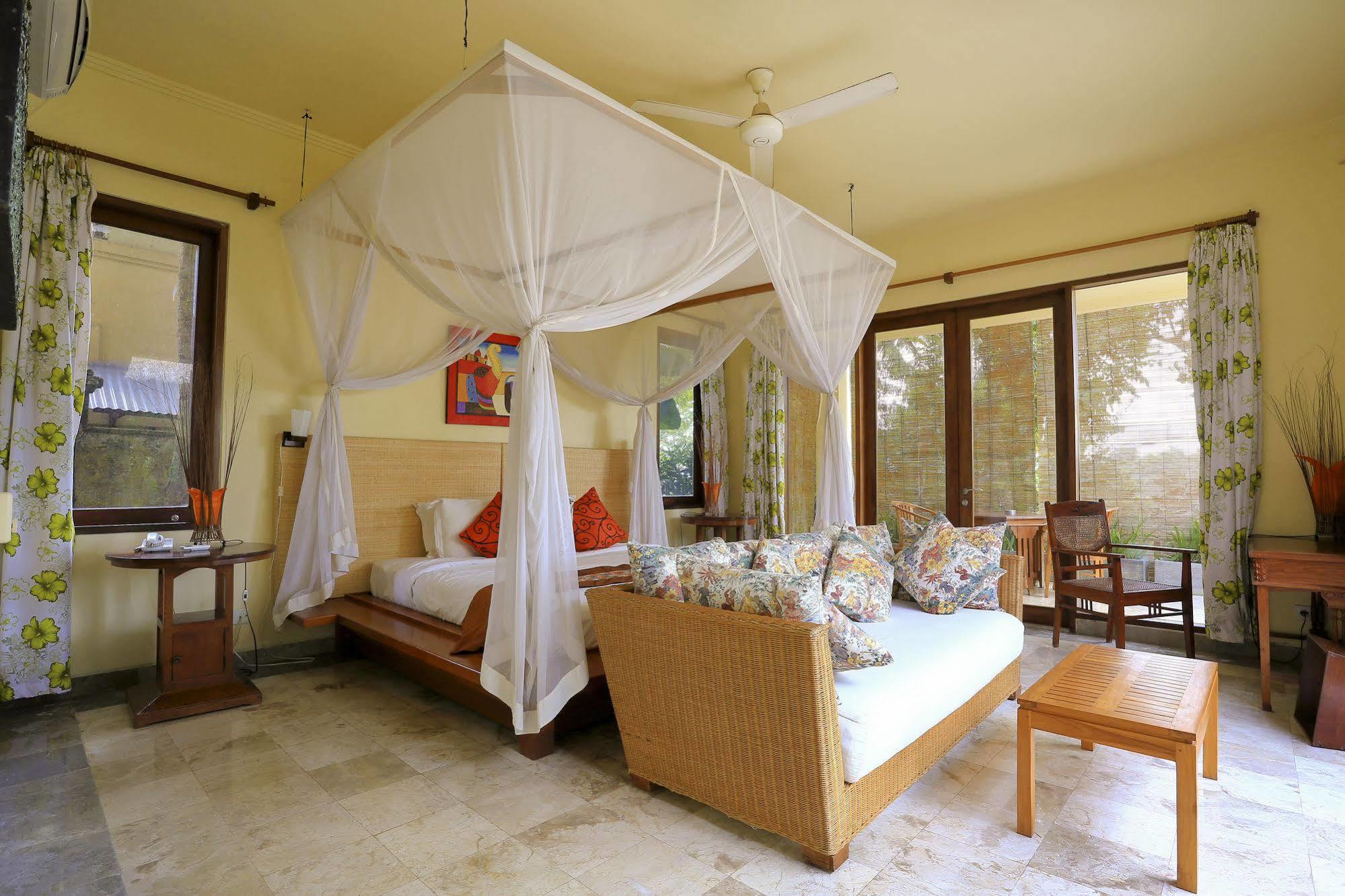 Gayatri Ubud Buitenkant foto